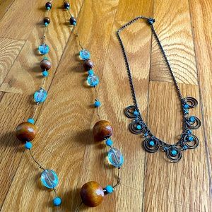 Lot of 2 Necklaces 💙